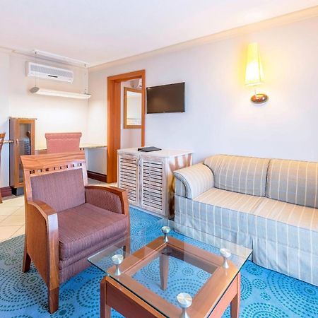 Protea Hotel By Marriott Walvis Bay Pelican Bay Extérieur photo