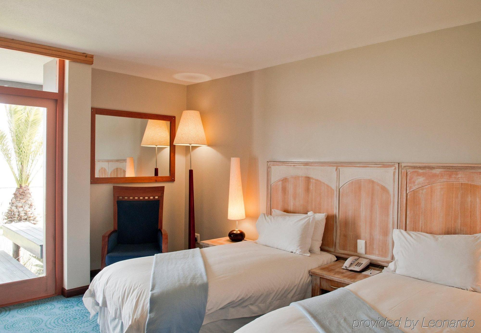 Protea Hotel By Marriott Walvis Bay Pelican Bay Extérieur photo