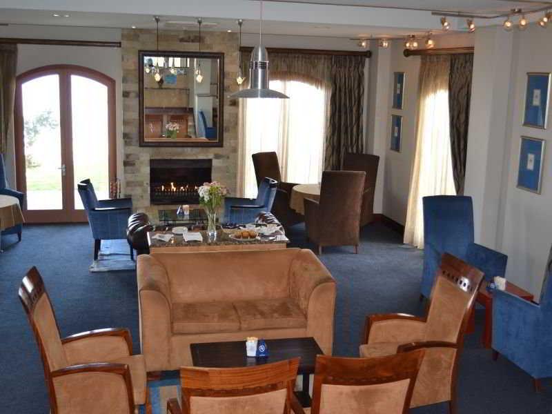 Protea Hotel By Marriott Walvis Bay Pelican Bay Extérieur photo