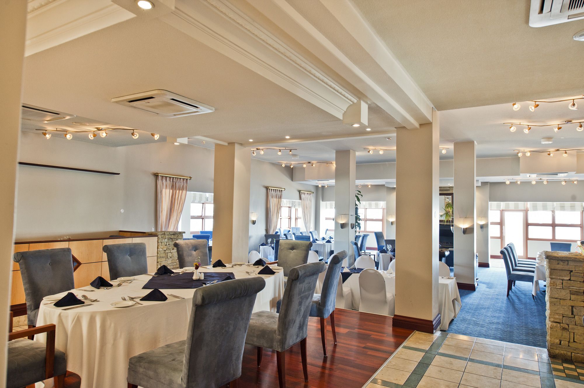 Protea Hotel By Marriott Walvis Bay Pelican Bay Extérieur photo